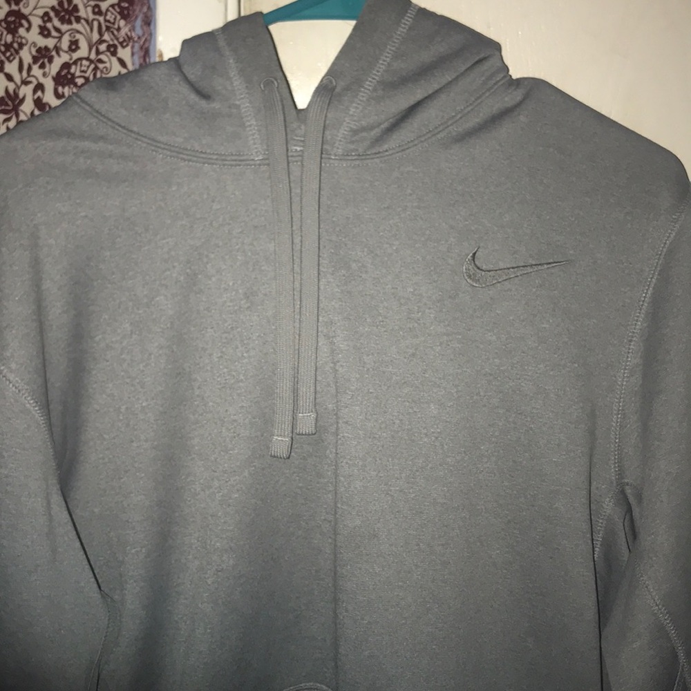 nike dri fit hoodie